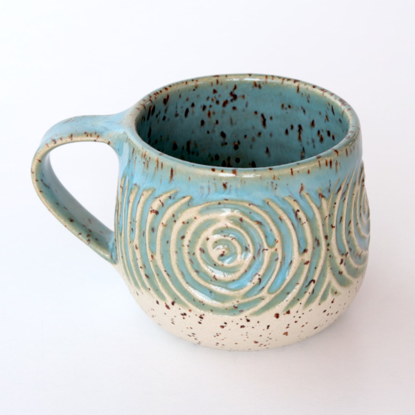el-yapımı-ceramic-stoneware-kahve-kupası-oyuklu-seymaates-1